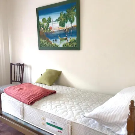 With 4 Bedrooms In With Balcony *